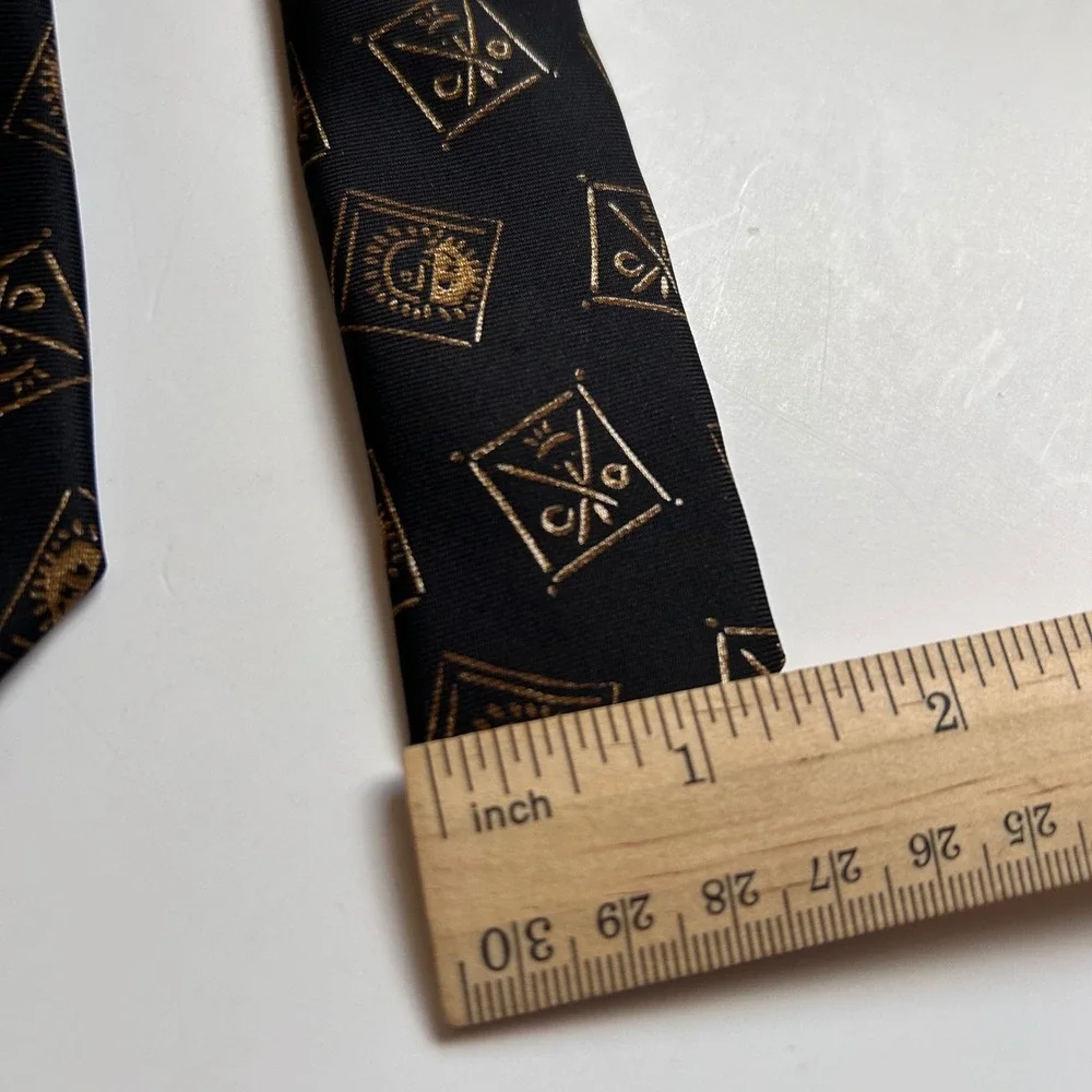 Pablo Picasso Faces Solar Faces 1969‎ Tie Silk Hand Made Italy SPADEM 1995 Vtg